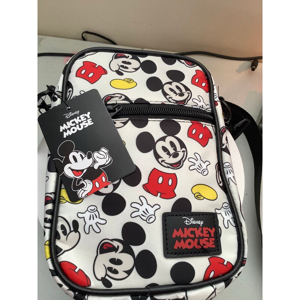 New clearance store price  🏷️ + $ 8my fees betsey Johnson